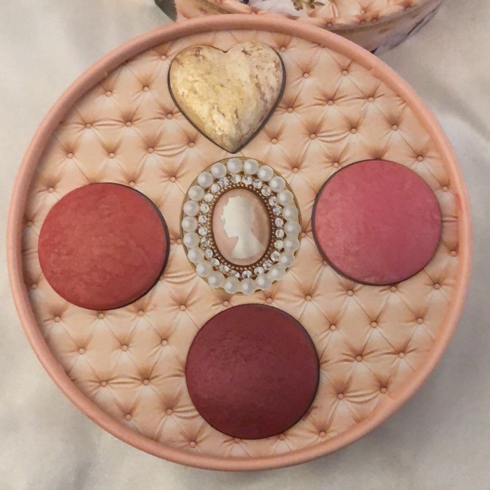 Pat McGrath Labs x Bridgerton Blushing Delights Blush & Highlighter Palette NIB - Picture 5 of 9